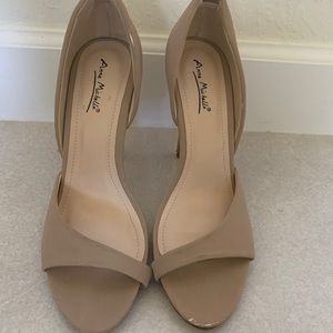 Beautiful Nude heeled sandals